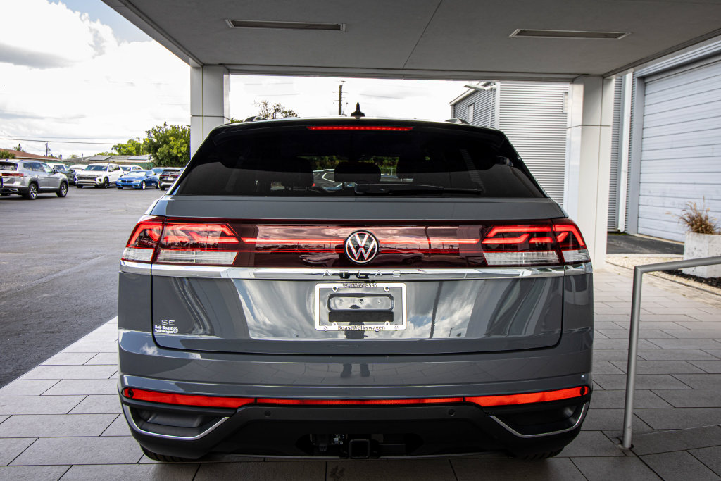 New 2026 Volkswagen Atlas Cross Sport SE FWD image 19