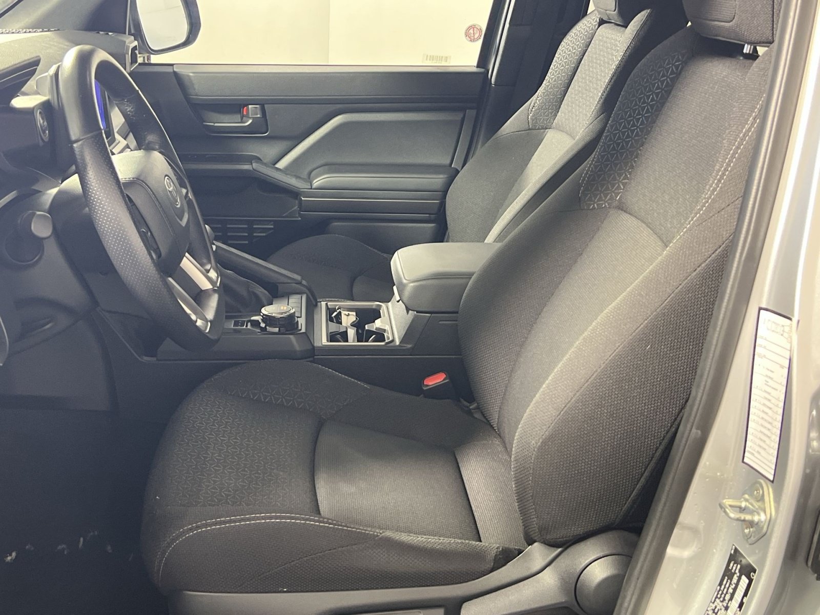 Used 2025 Toyota 4Runner SR5 AWD/4WD image 14