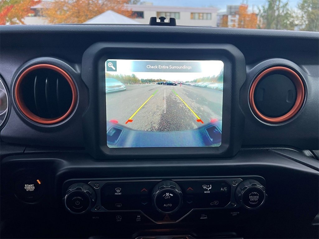 Used 2021 Jeep Gladiator Mojave w/ Uconnect 4C Nav & Sound Group image 22