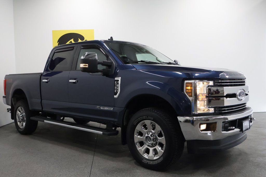 Used 2019 Ford F350 Lariat w/ Chrome Package image 6