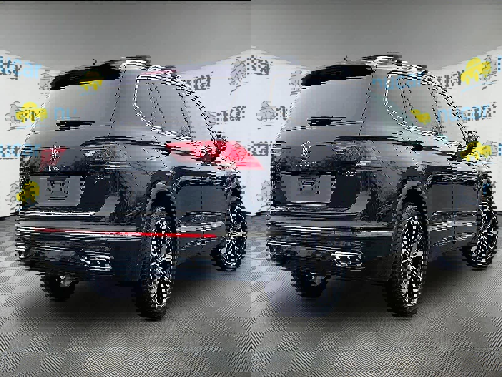 Used 2022 Volkswagen Tiguan SEL R-Line image 6