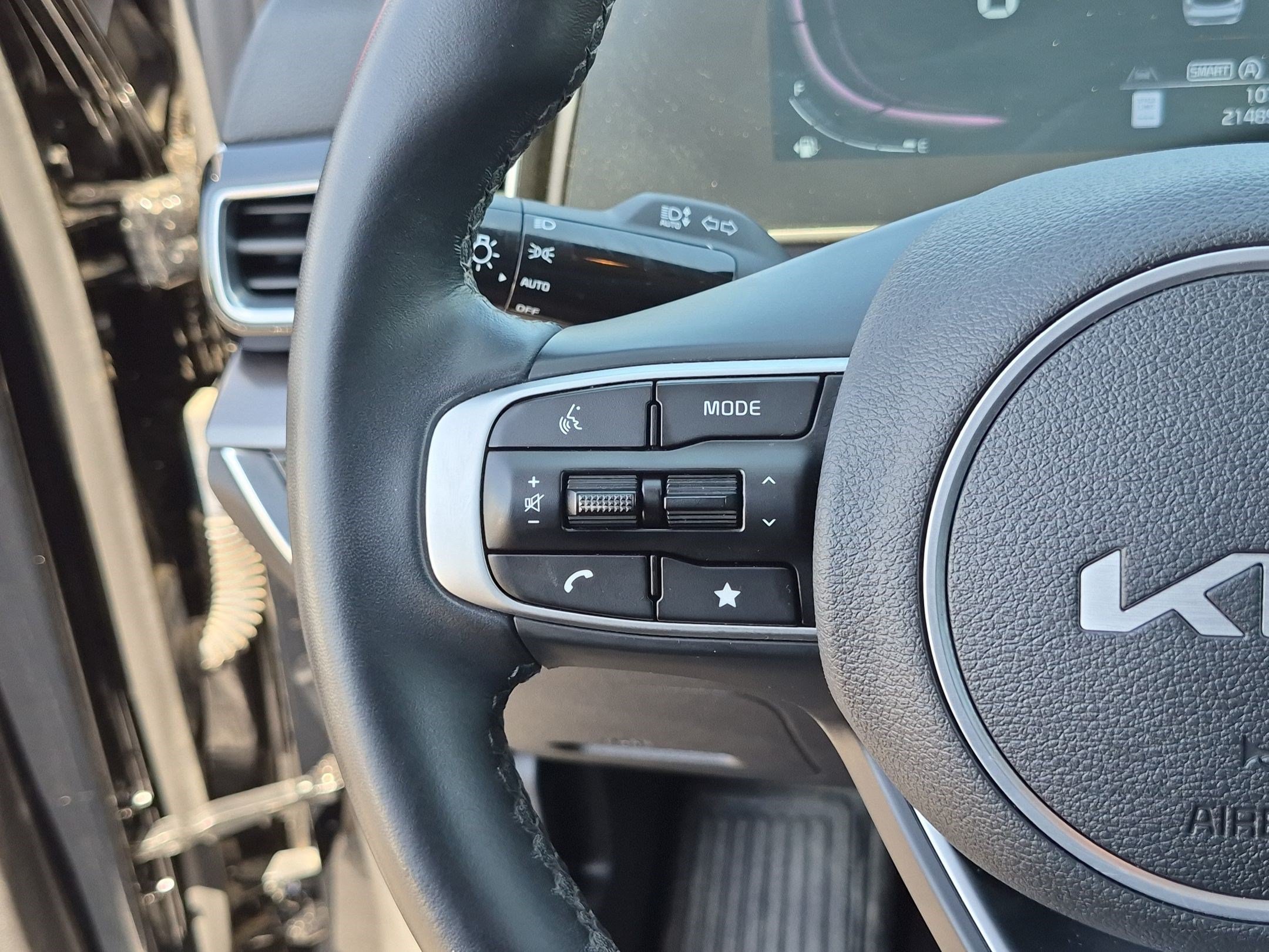 Used 2024 Kia Sportage EX FWD image 19