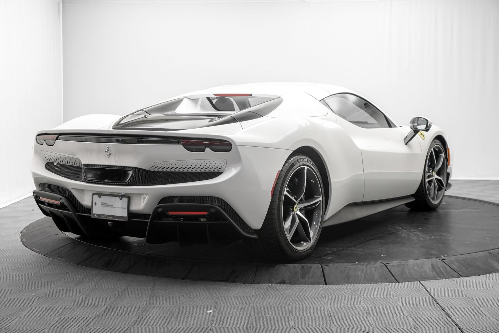 Used 2026 Ferrari 296 GTS RWD image 15