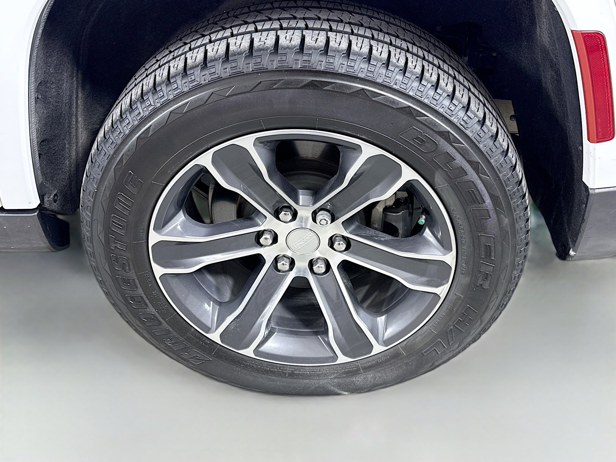 Used 2022 Jeep Grand Wagoneer Series I image 32