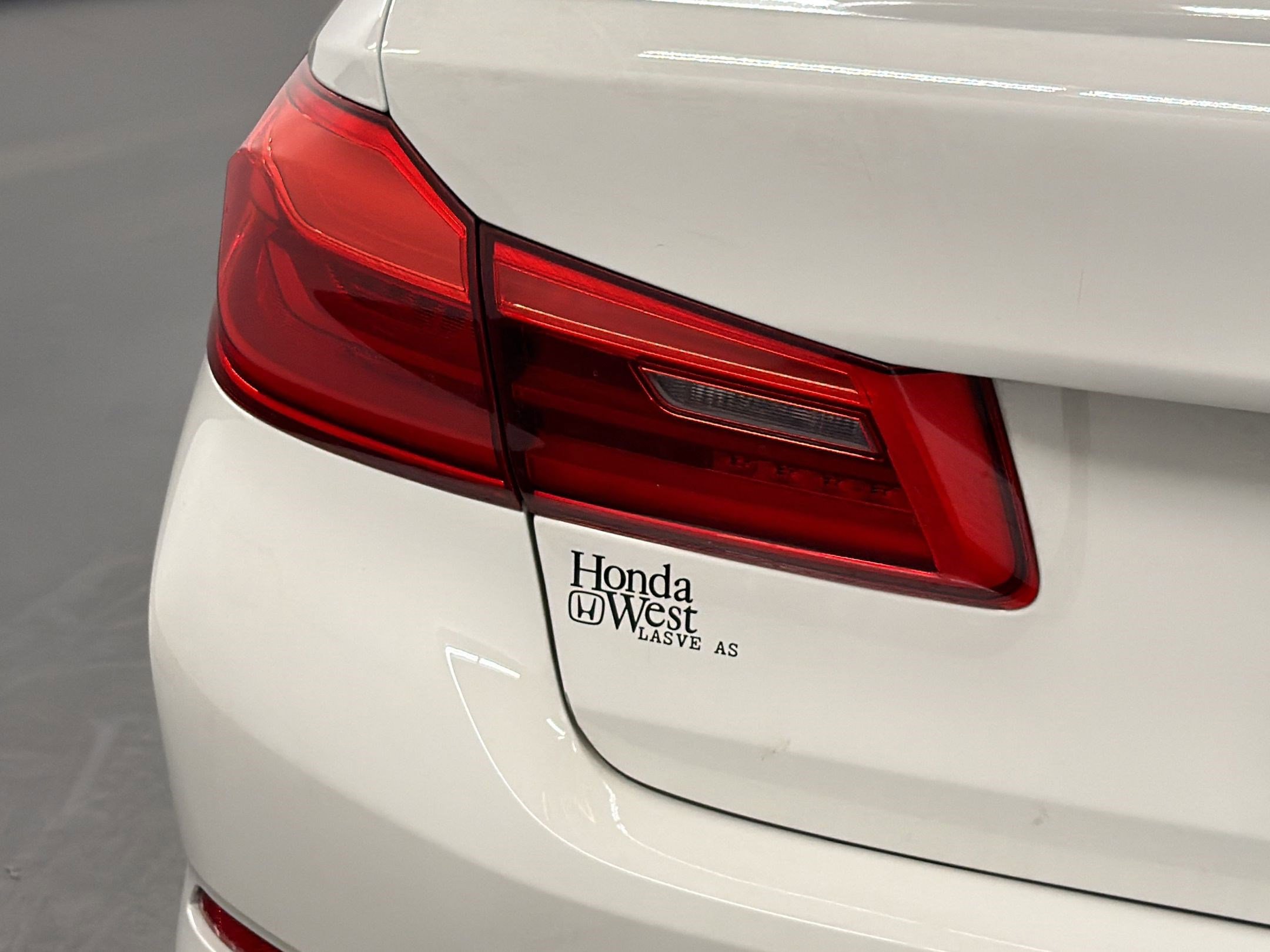 Used 2018 BMW 530e xDrive 530e xDrive iPerformance image 13