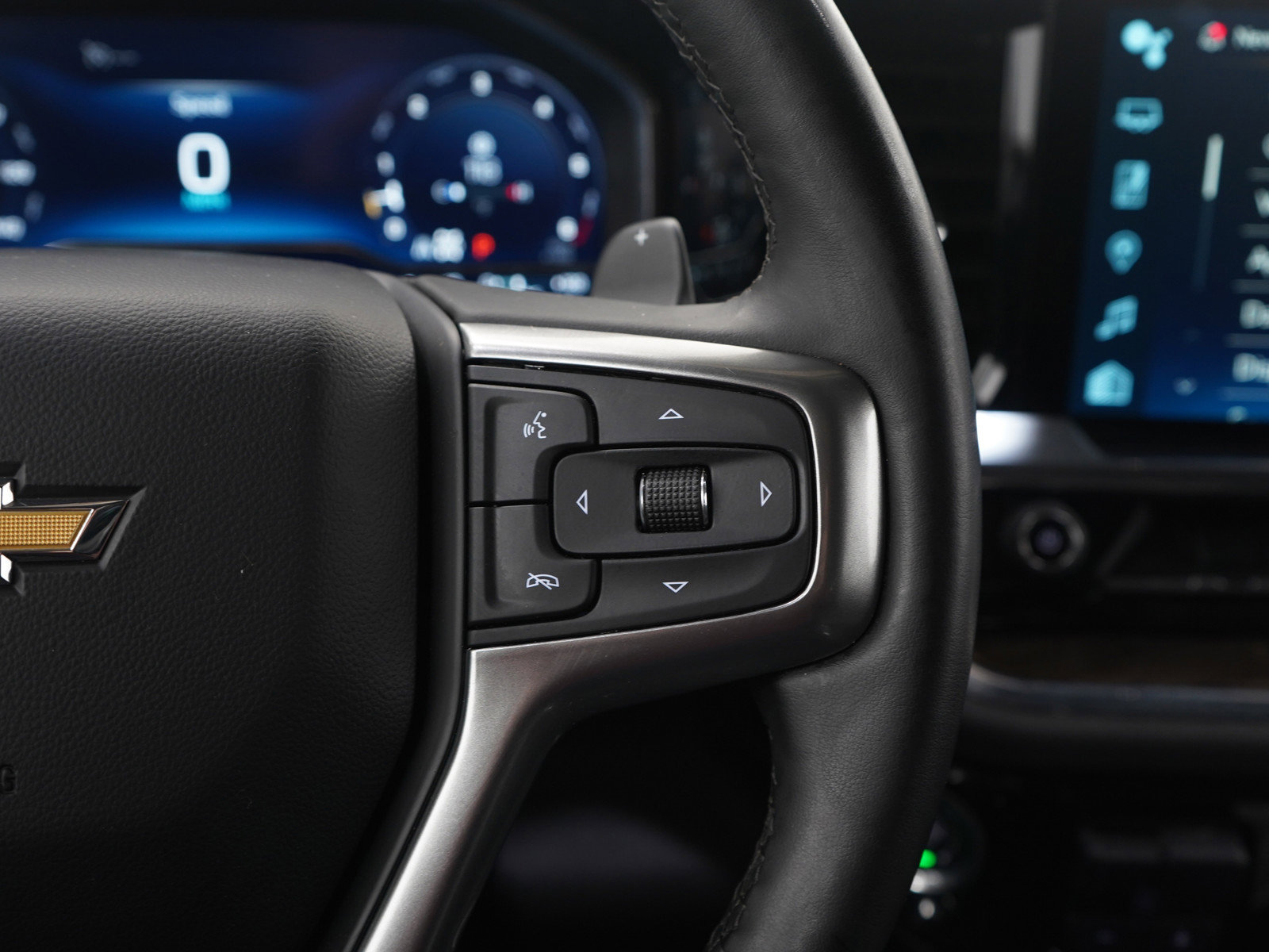 Used 2024 Chevrolet Silverado 1500 LT image 24