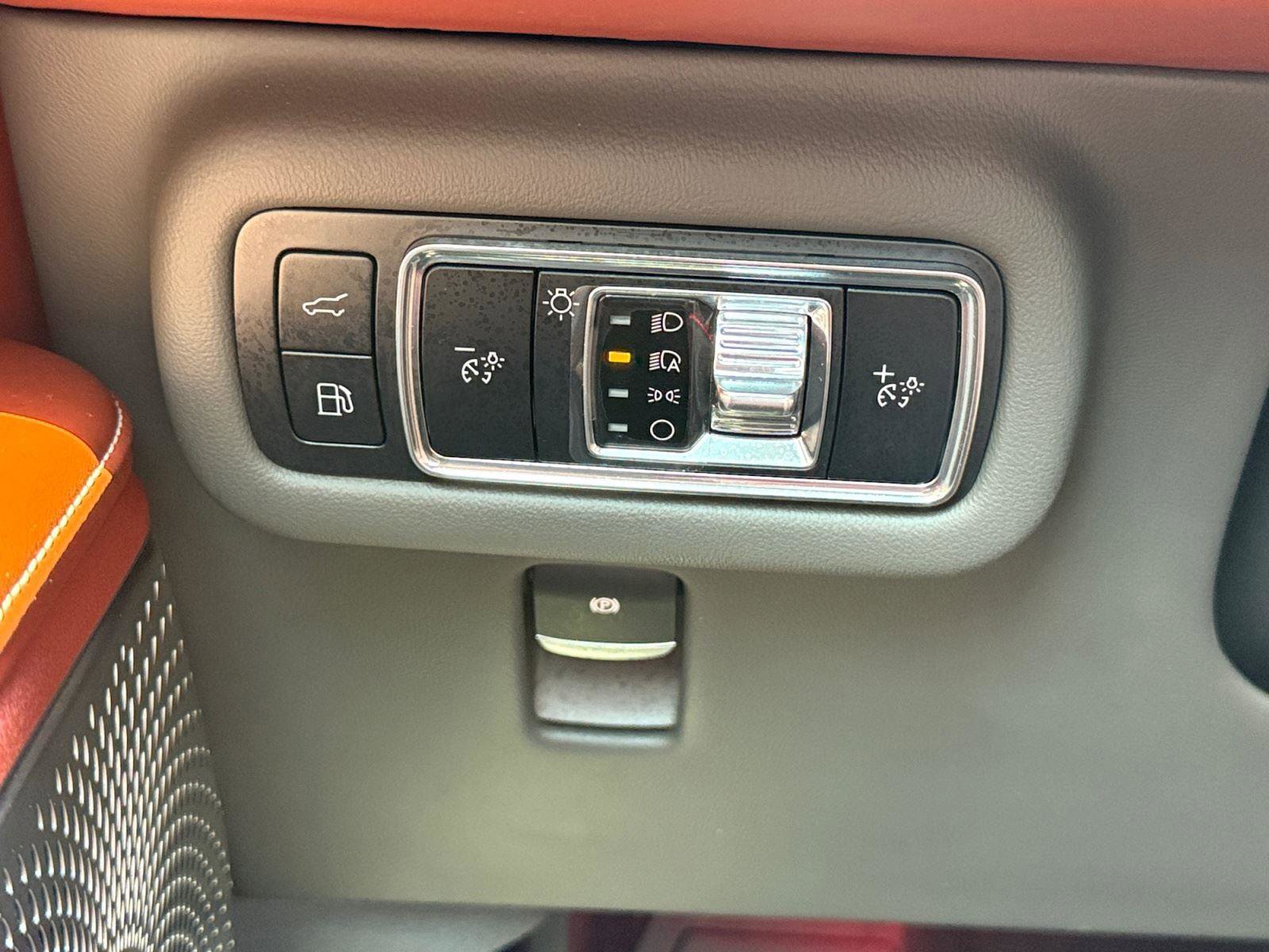 Used 2024 Lincoln Nautilus Black Label w/ Jet Appearance Package (87T) image 13