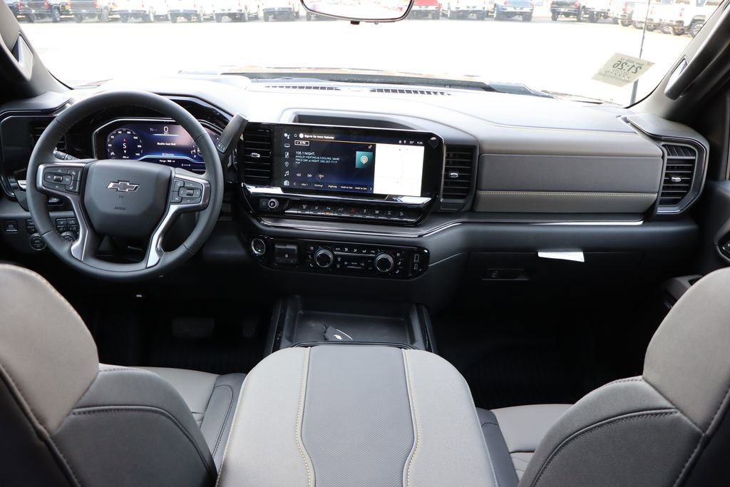 Used 2025 Chevrolet Silverado 2500 ZR2 w/ Technology Package image 19