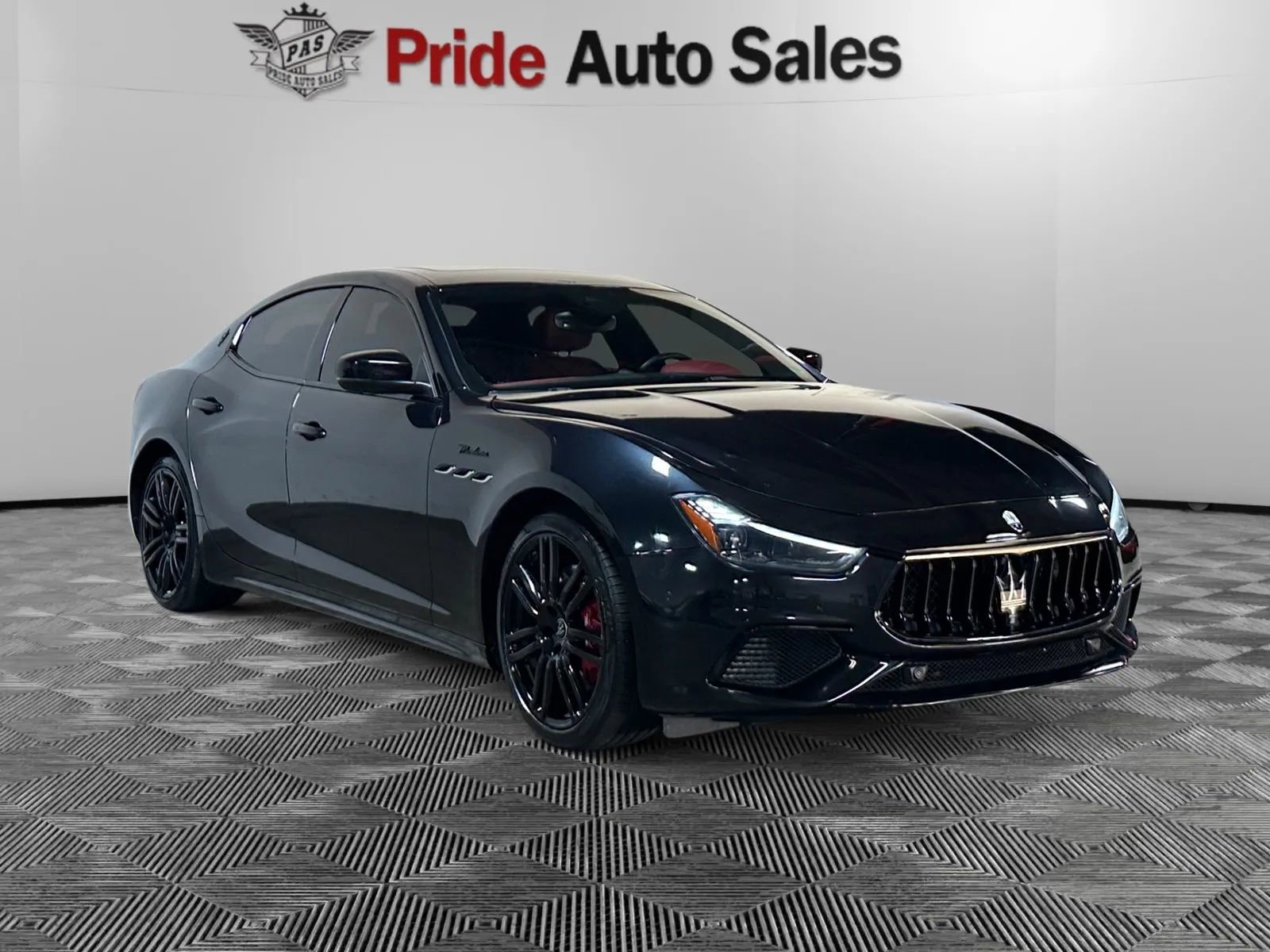 Used 2022 Maserati Ghibli Modena Q4 image 4
