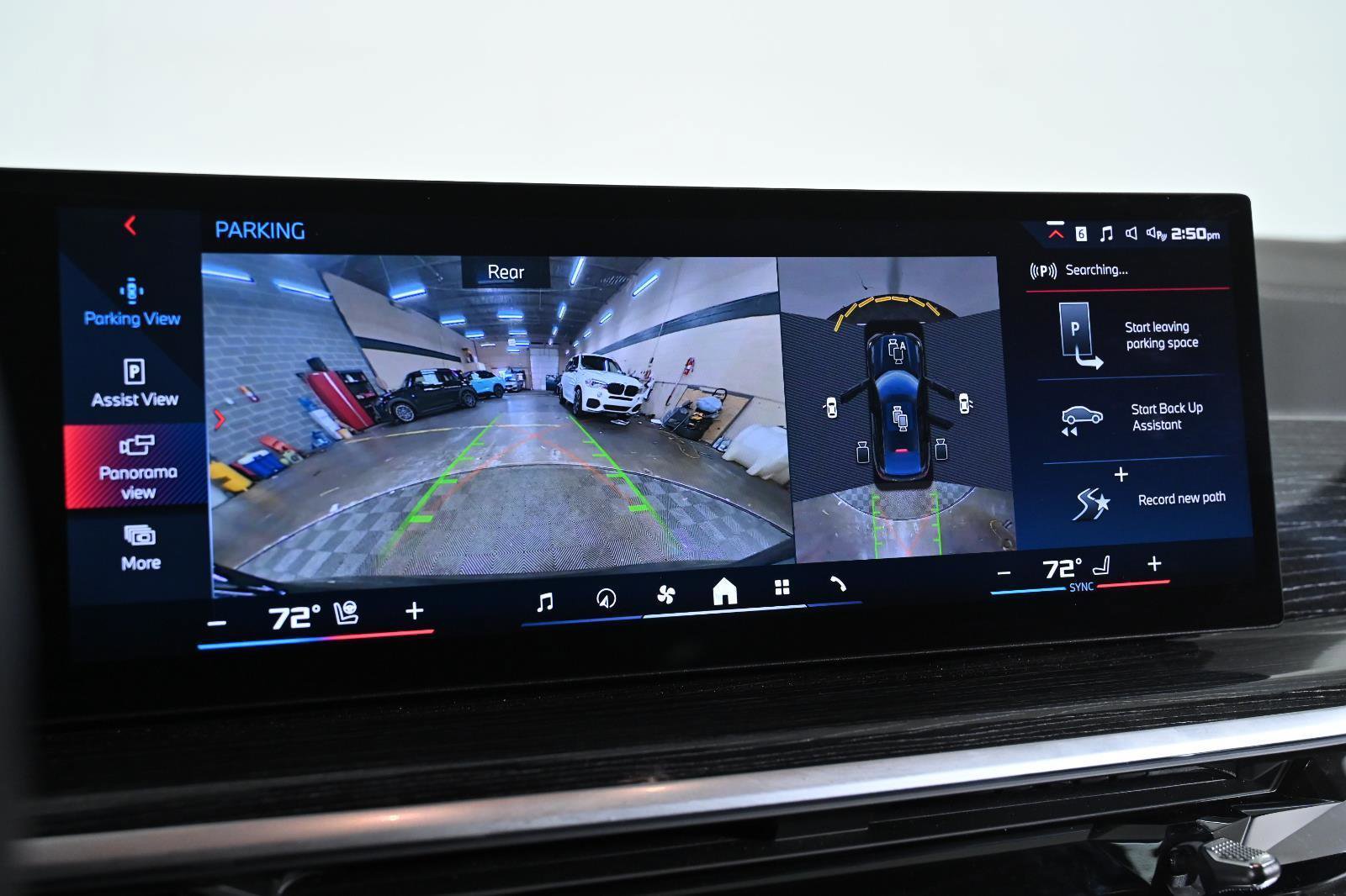 Used 2024 BMW X6 M60i image 20