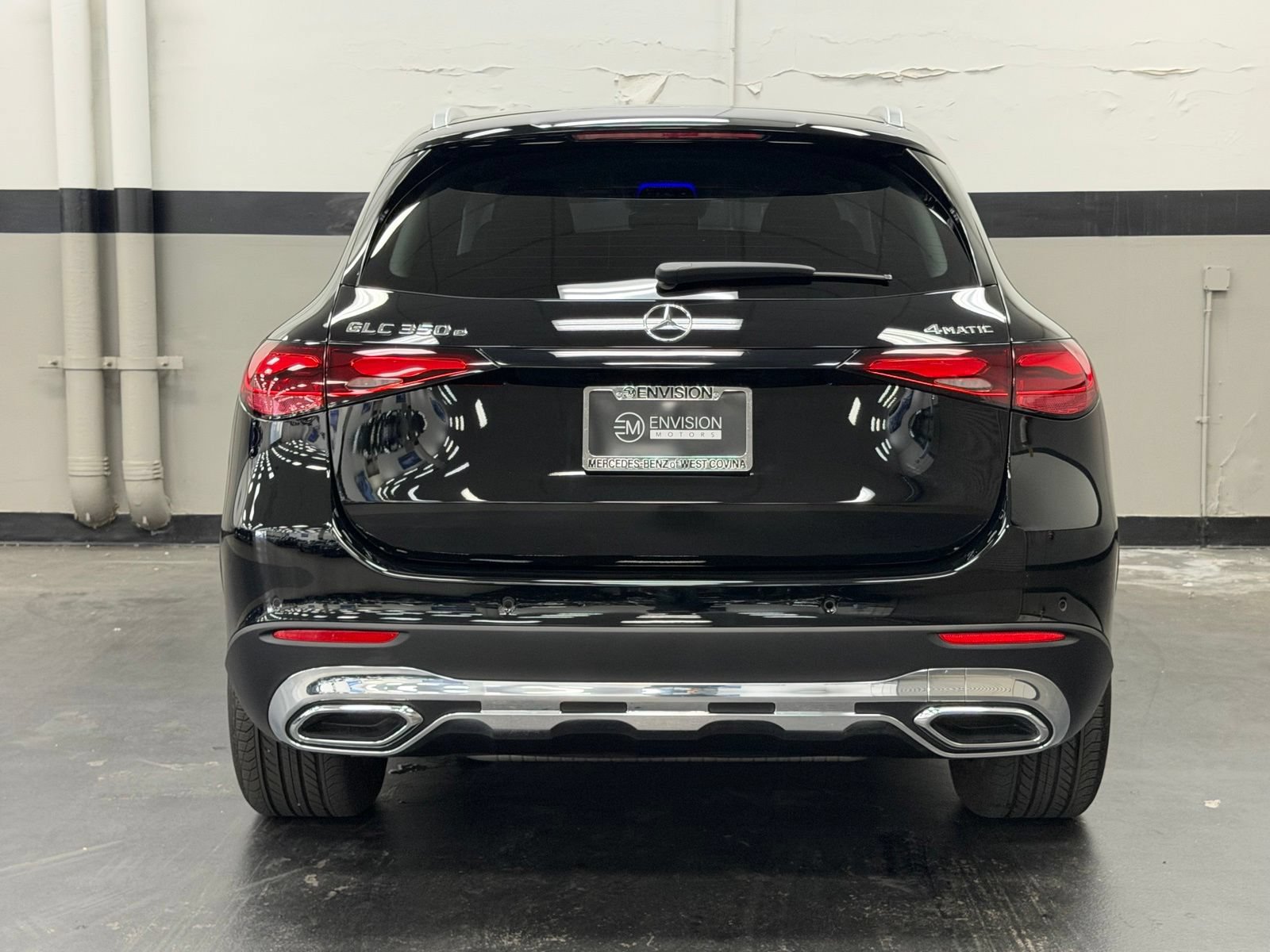 Used 2025 Mercedes-Benz GLC 350e 4MATIC image 11