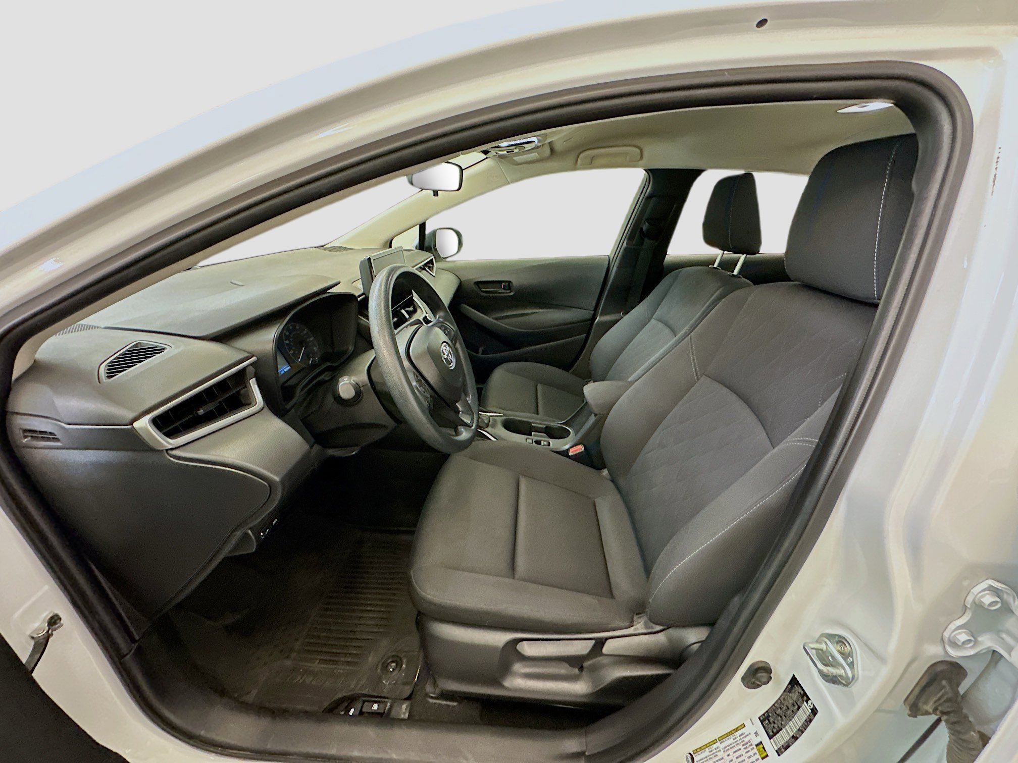 Used 2024 Toyota Corolla LE image 13