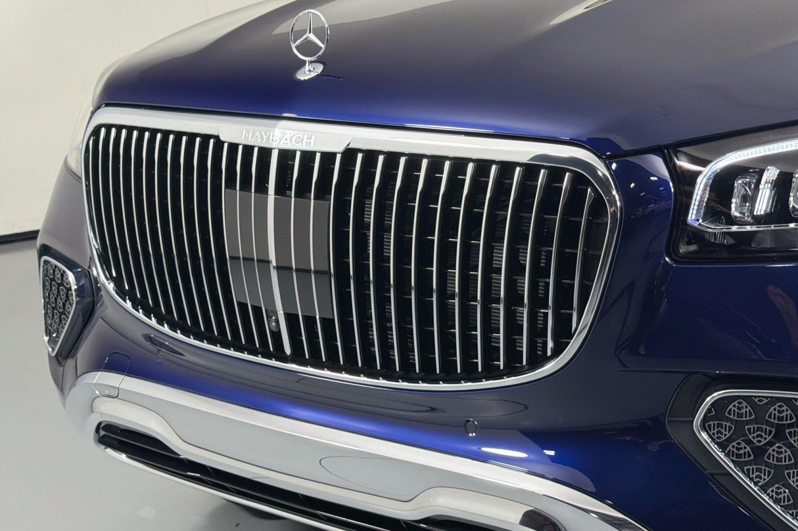 New 2026 Mercedes-Benz Maybach GLS 600 4MATIC image 14