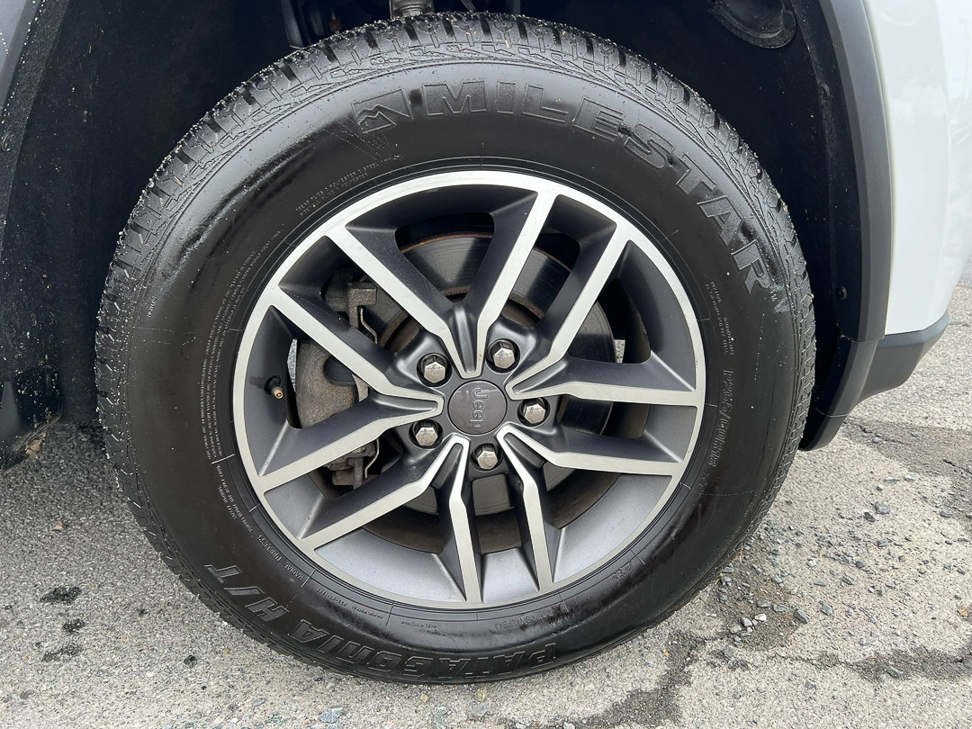 Used 2021 Jeep Grand Cherokee Limited w/ Trailer Tow Group IV AWD/4WD image 10