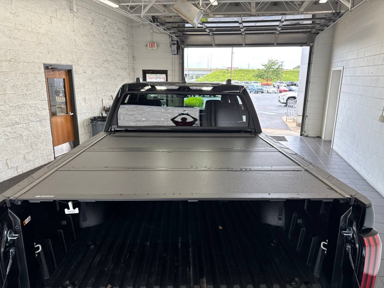 Certified 2025 Toyota Tundra Platinum AWD/4WD image 10