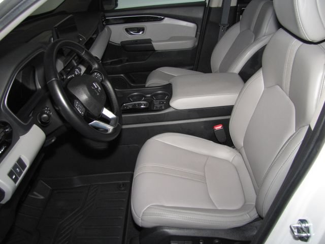 Certified 2025 Honda Pilot EX-L image 8
