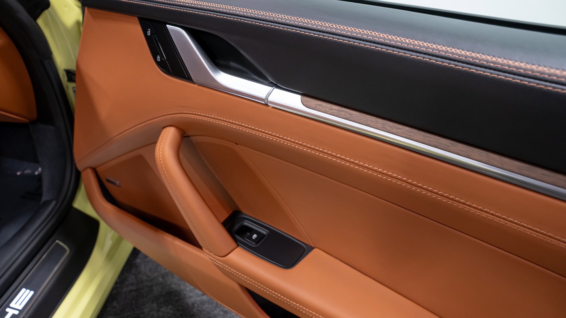 Used 2025 Porsche 911 Carrera image 71