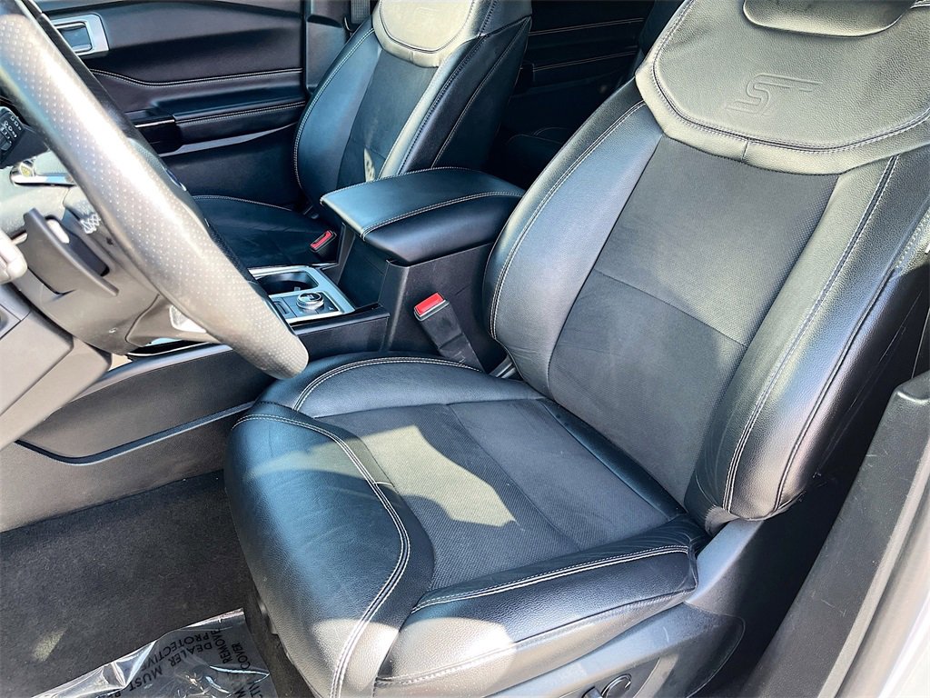 Used 2022 Ford Explorer ST image 18