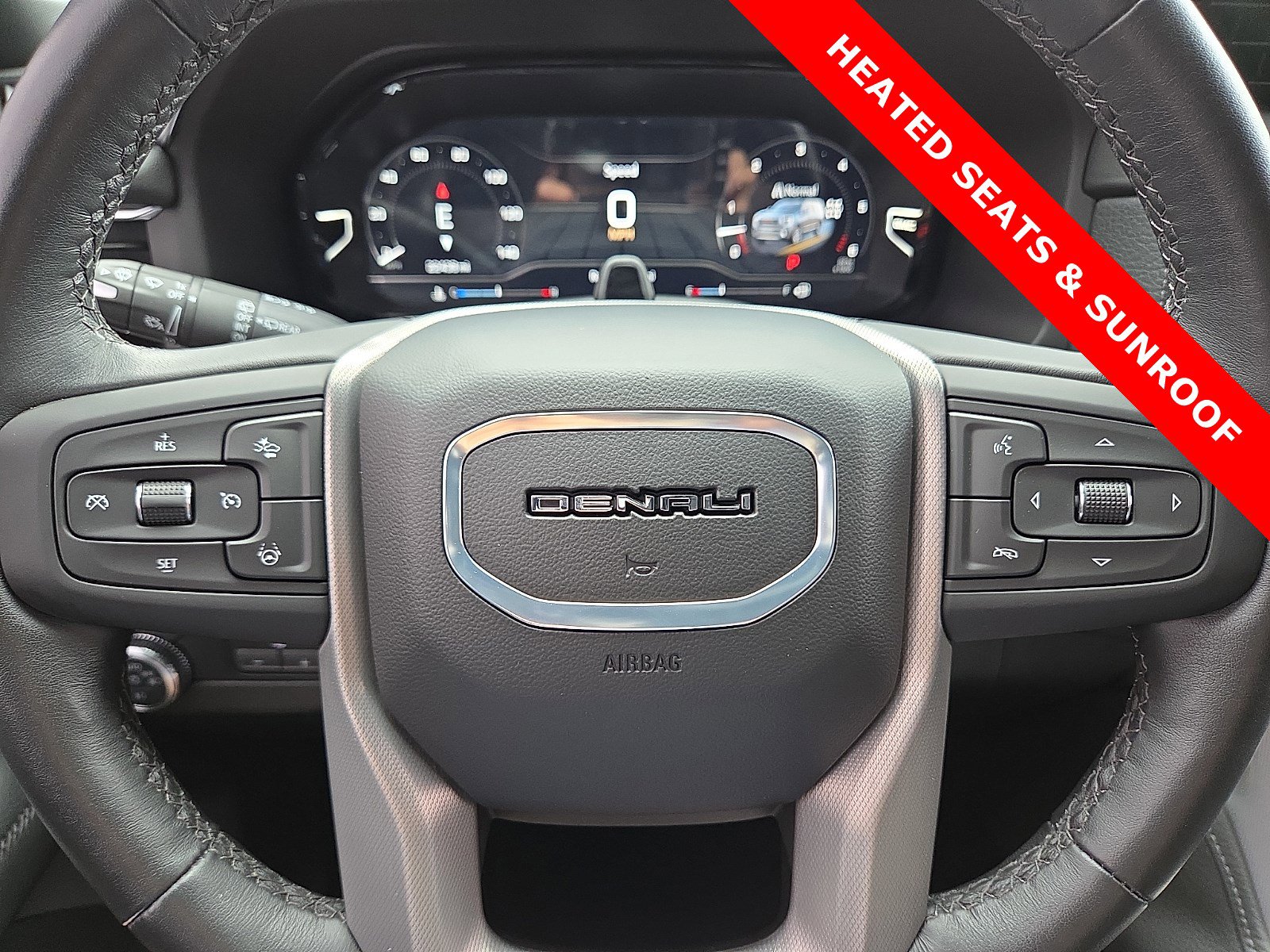 Used 2024 GMC Yukon Denali w/ Advanced Technology Package AWD/4WD image 24