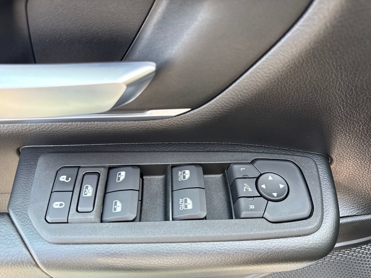 Used 2025 RAM 1500 Big Horn AWD/4WD image 15