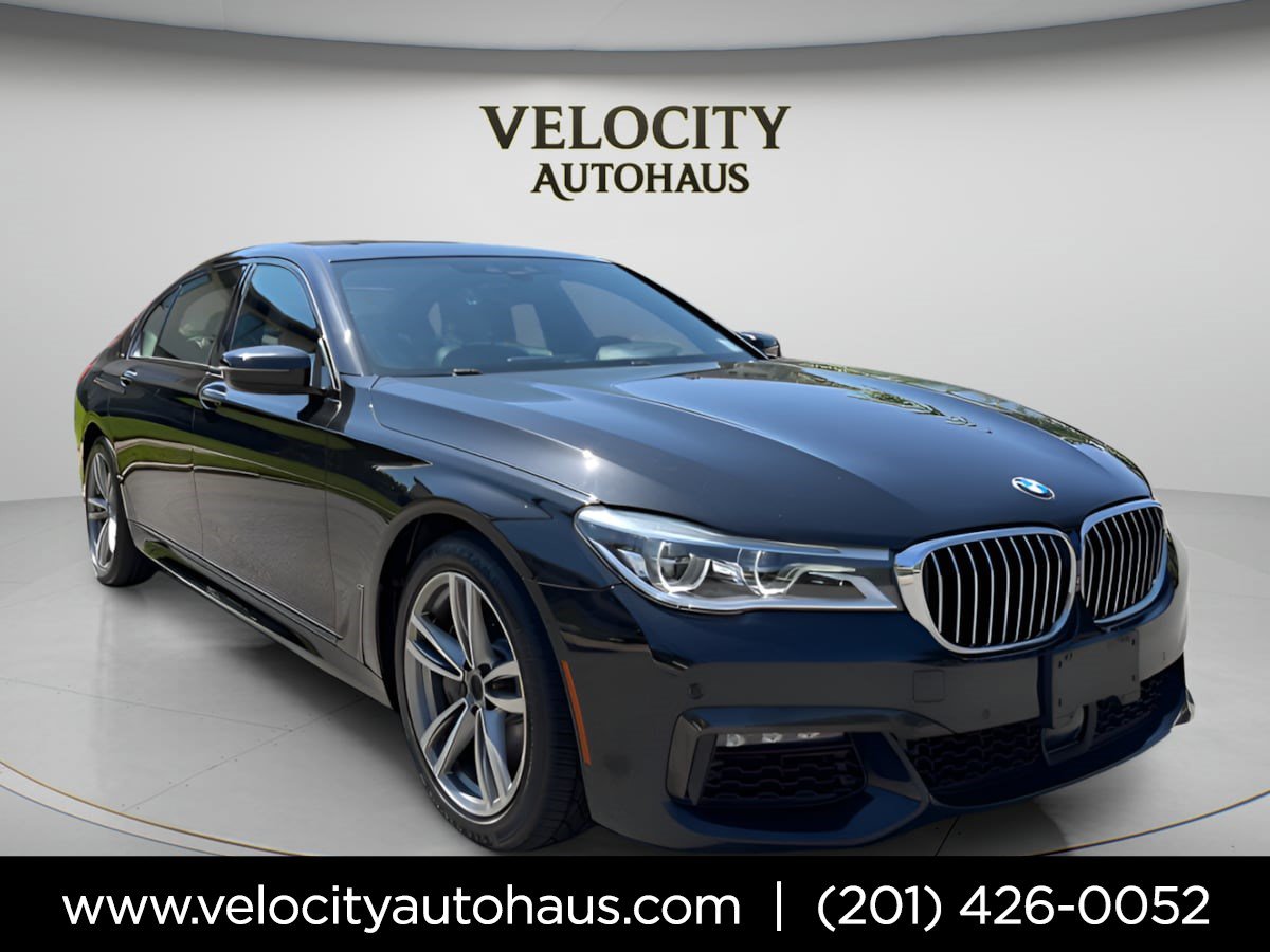 Used 2019 BMW 750i xDrive w/ Executive Package AWD/4WD image 1