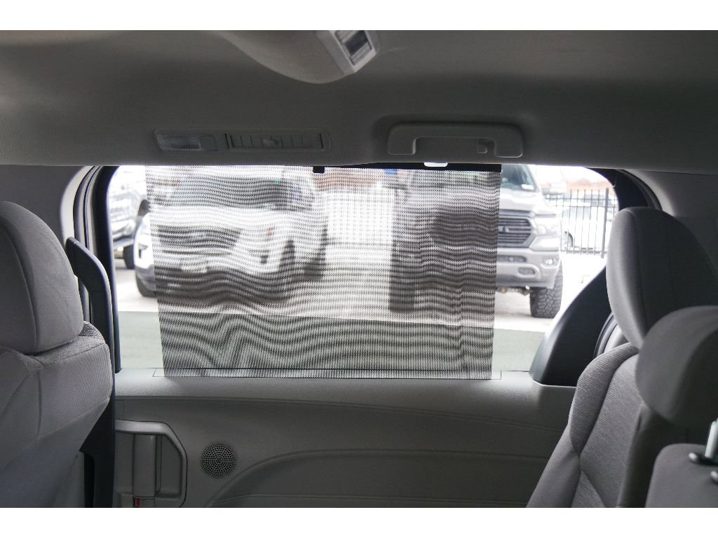 Used 2023 Toyota Sienna LE image 19