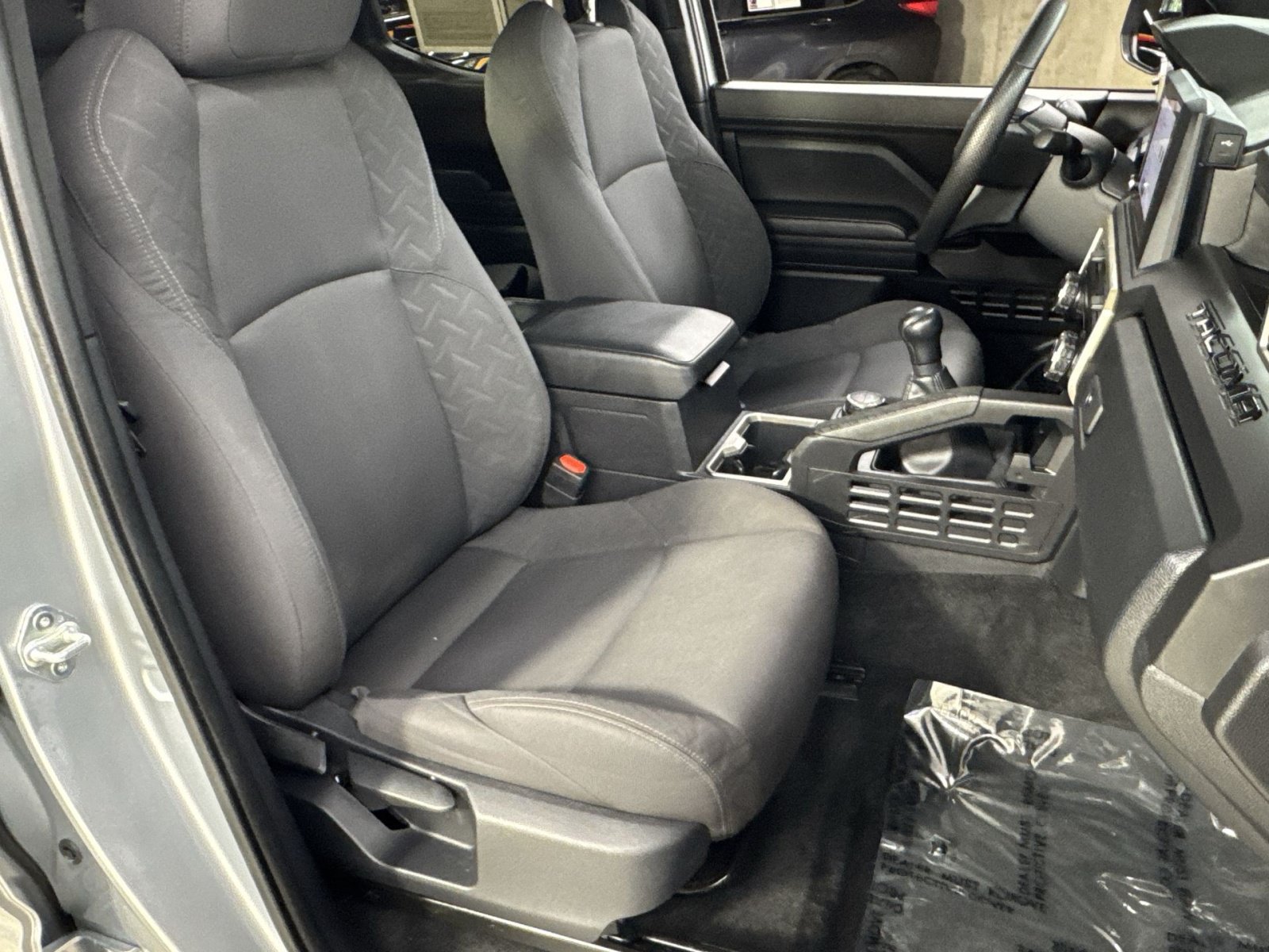 Used 2024 Toyota Tacoma SR AWD/4WD image 39