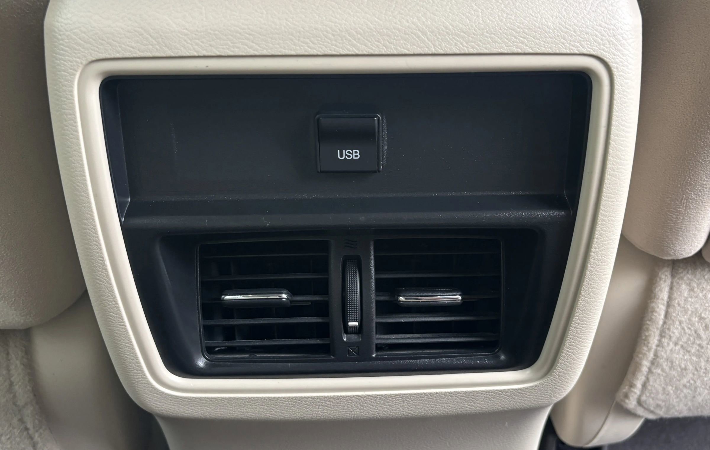 Used 2016 Nissan Murano SV w/ Cargo Package image 10