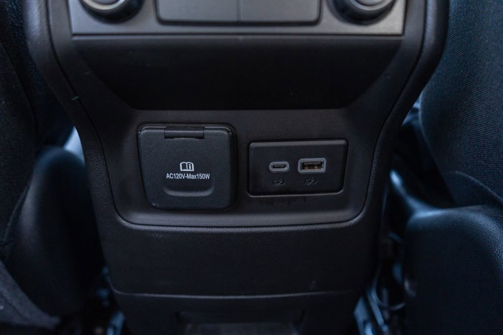 Used 2023 GMC Acadia SLE w/ Driver Convenience Package image 20