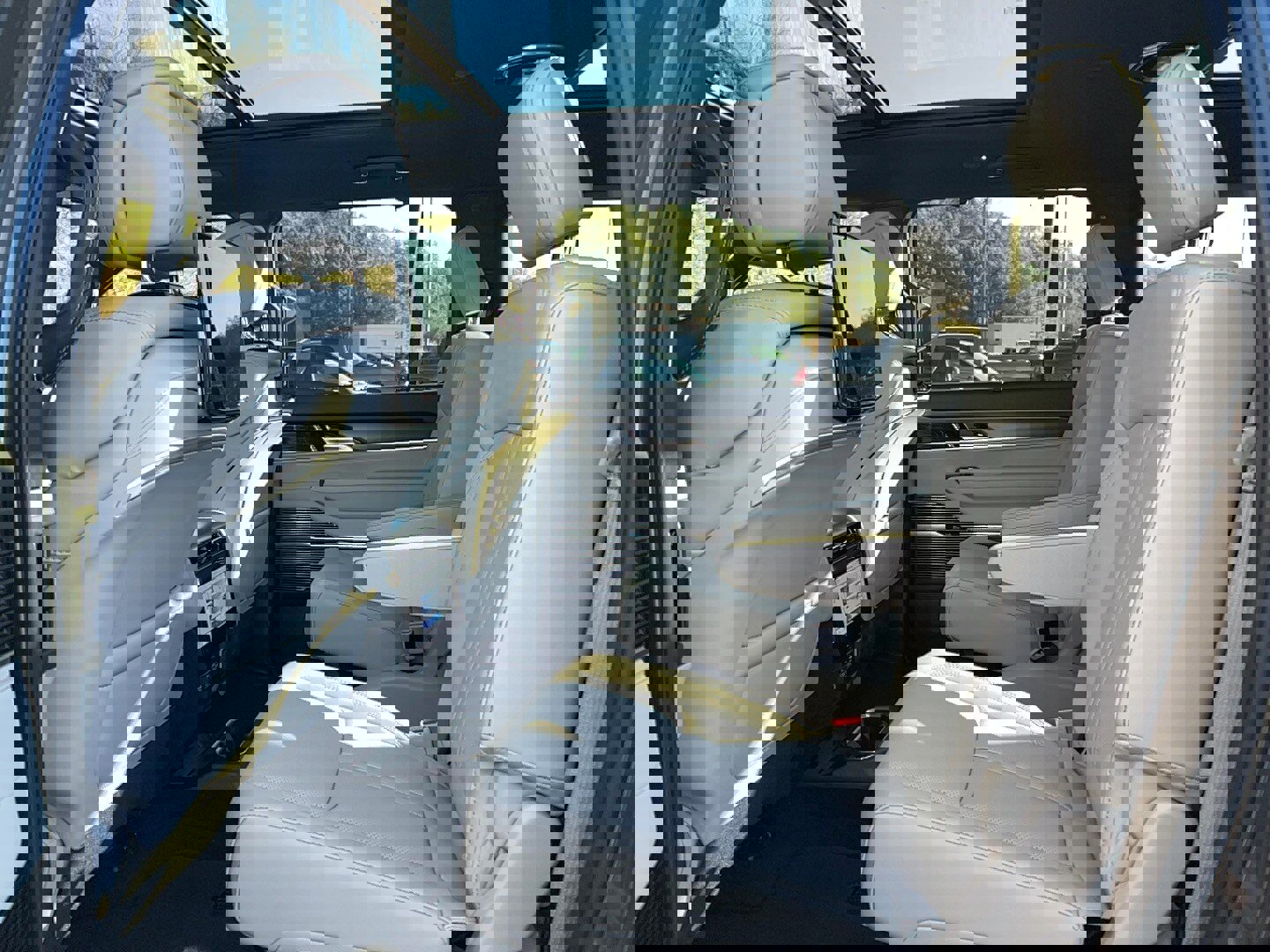 New 2026 Jeep Grand Wagoneer Summit w/ Rear Seat Video Group I image 30