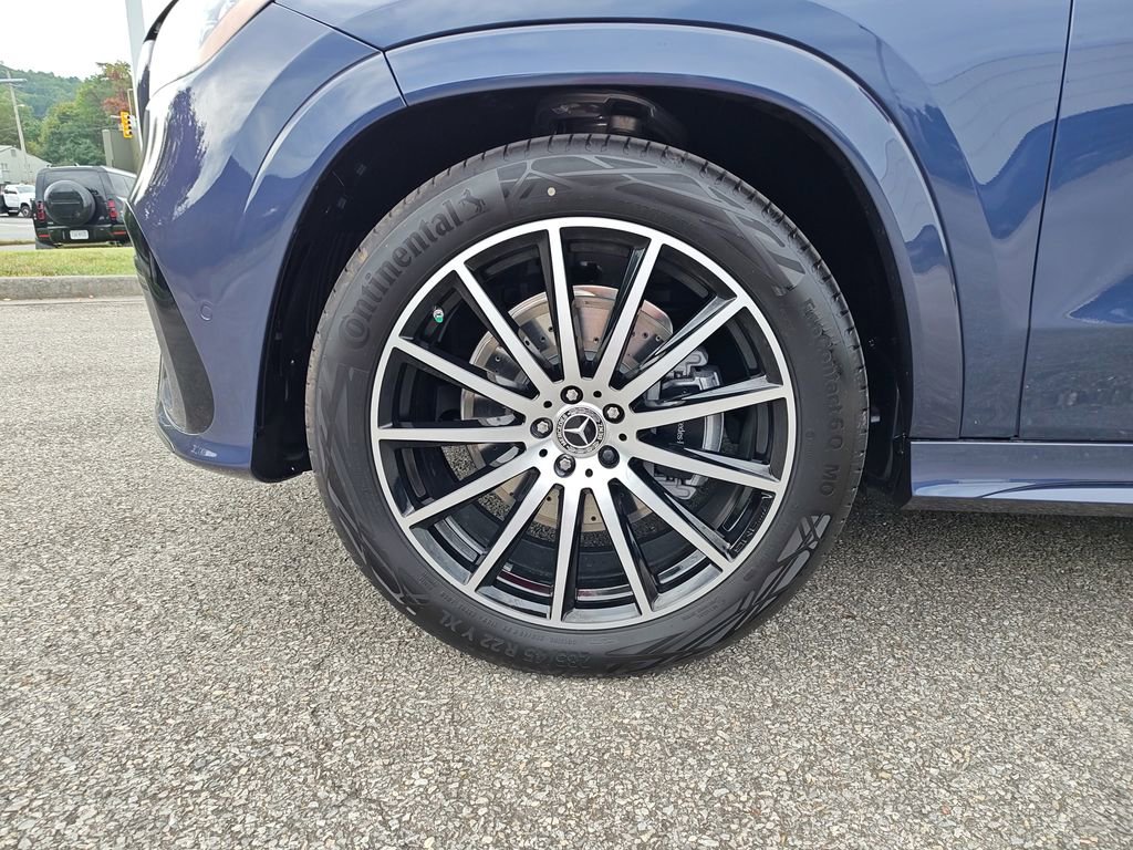 New 2026 Mercedes-Benz GLS 450 4MATIC image 4