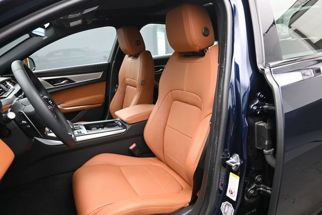 Used 2024 Jaguar XF R-Dynamic SE AWD/4WD image 10