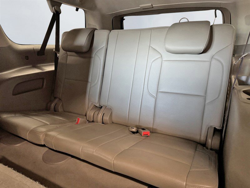 Used 2019 Chevrolet Suburban LT AWD/4WD image 26