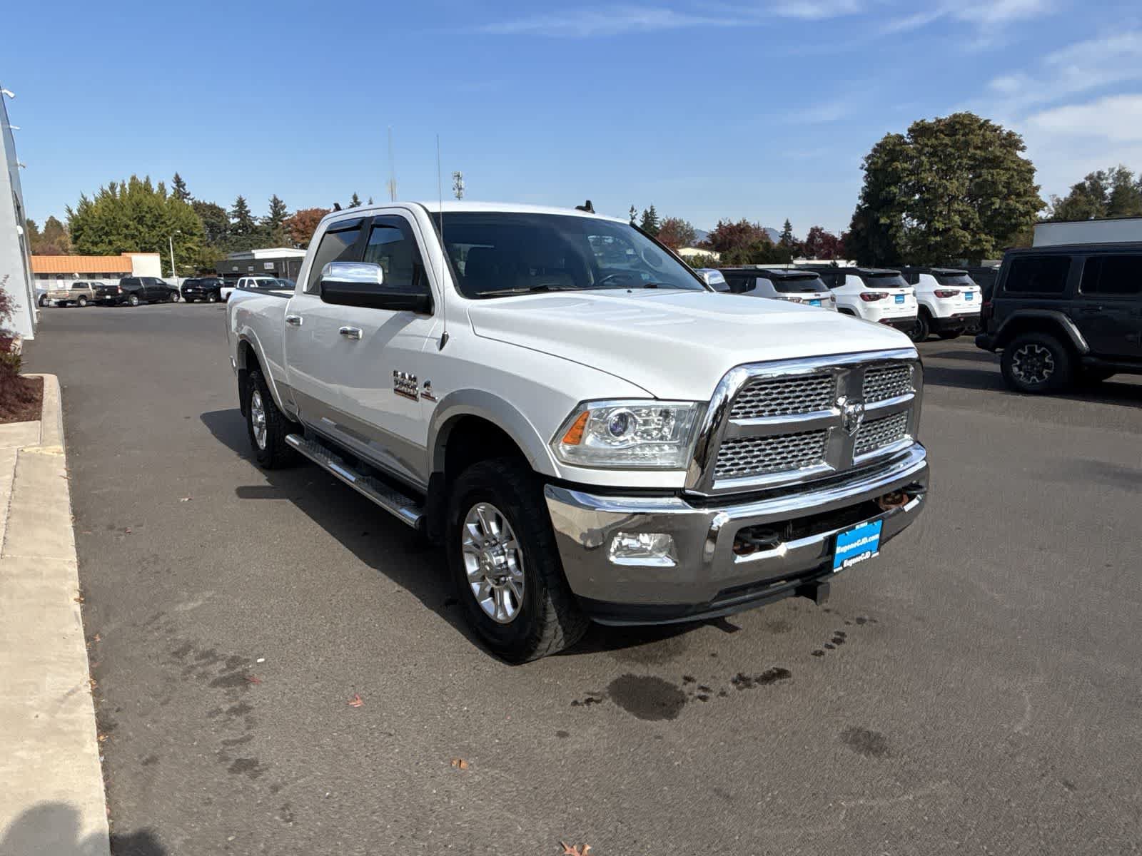 Used 2014 RAM 3500 Laramie w/ Convenience Group AWD/4WD image 7