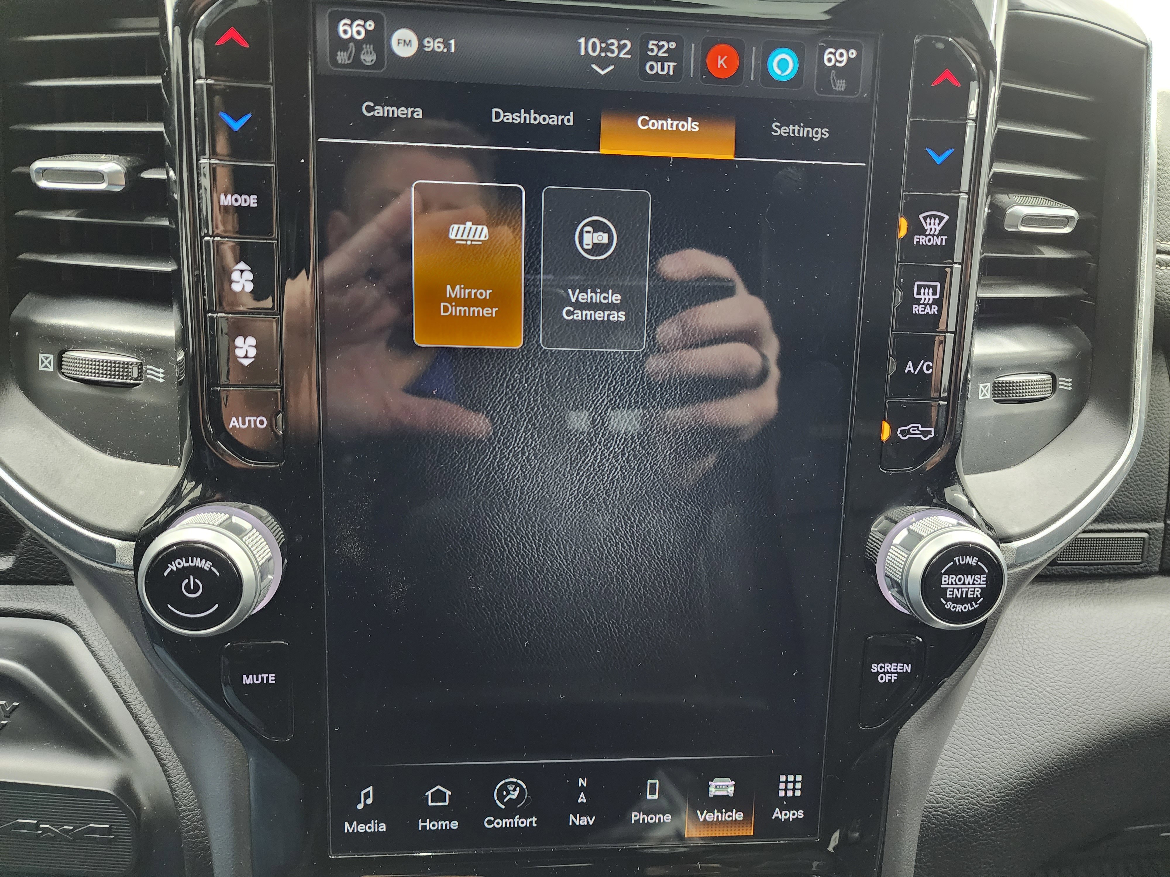 Used 2023 RAM 3500 Laramie image 60