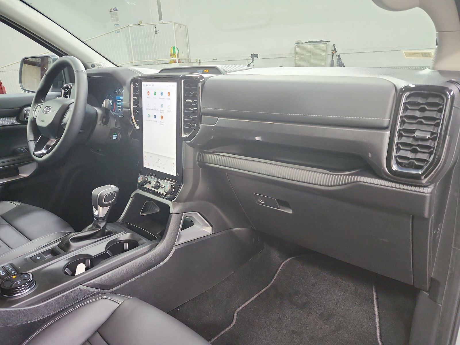 New 2026 Ford Ranger Lariat w/ FX4 Off-Road Package image 38