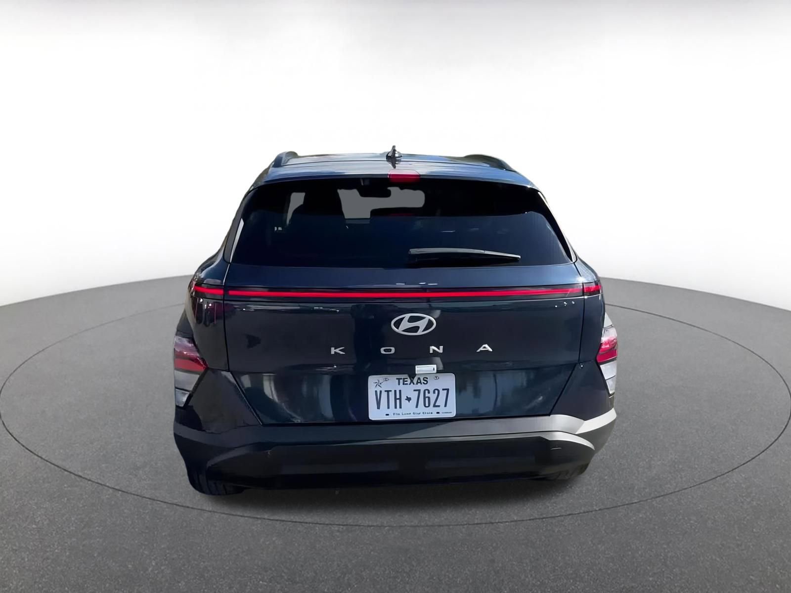 Used 2025 Hyundai Kona SEL image 12