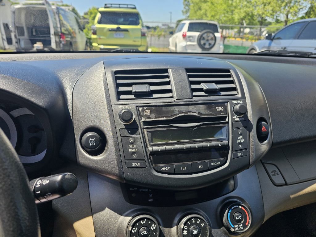 Used 2010 Toyota RAV4 4WD w/ 3rd Row image 27