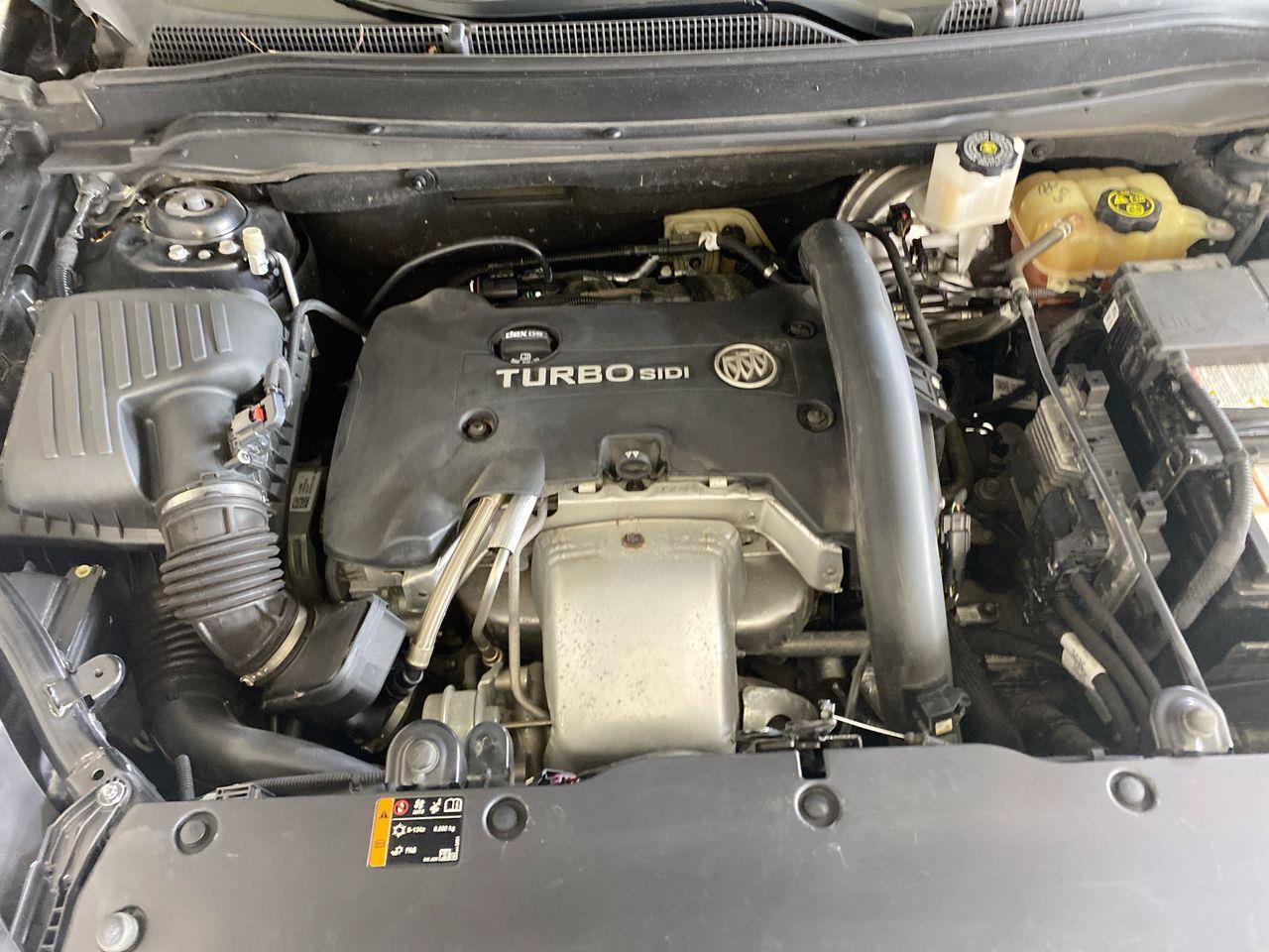 Used 2020 Buick Envision Premium AWD/4WD image 2