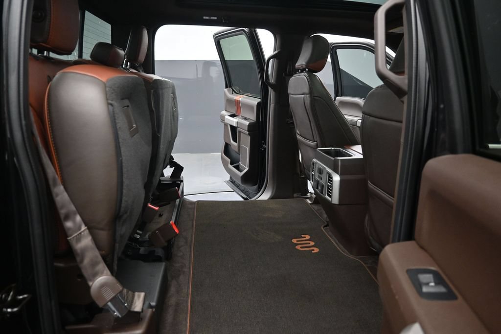 Used 2018 Ford F150 King Ranch w/ Equipment Group 601A Luxury AWD/4WD image 32
