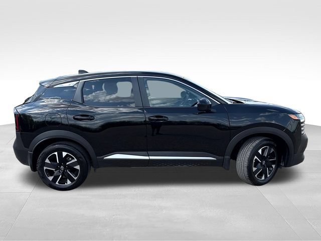 Certified 2025 Nissan Kicks SV AWD/4WD image 9