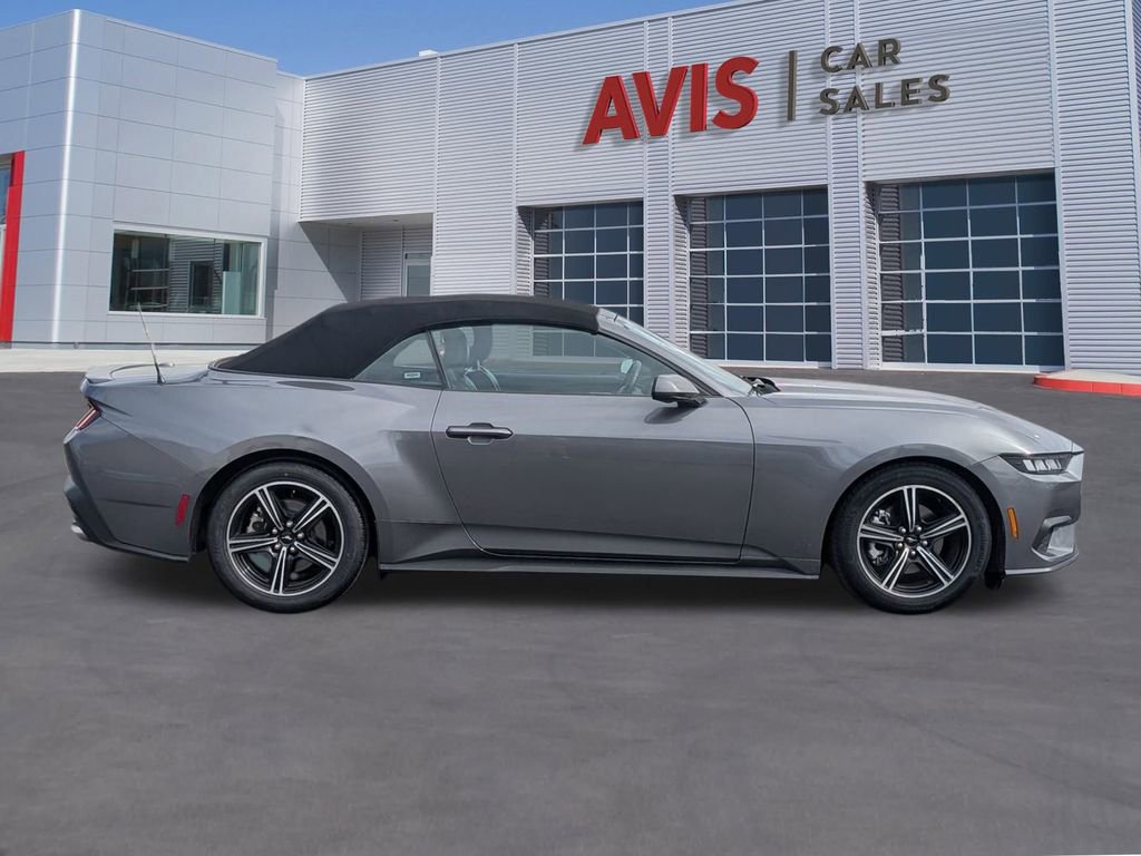 Used 2024 Ford Mustang Premium image 5