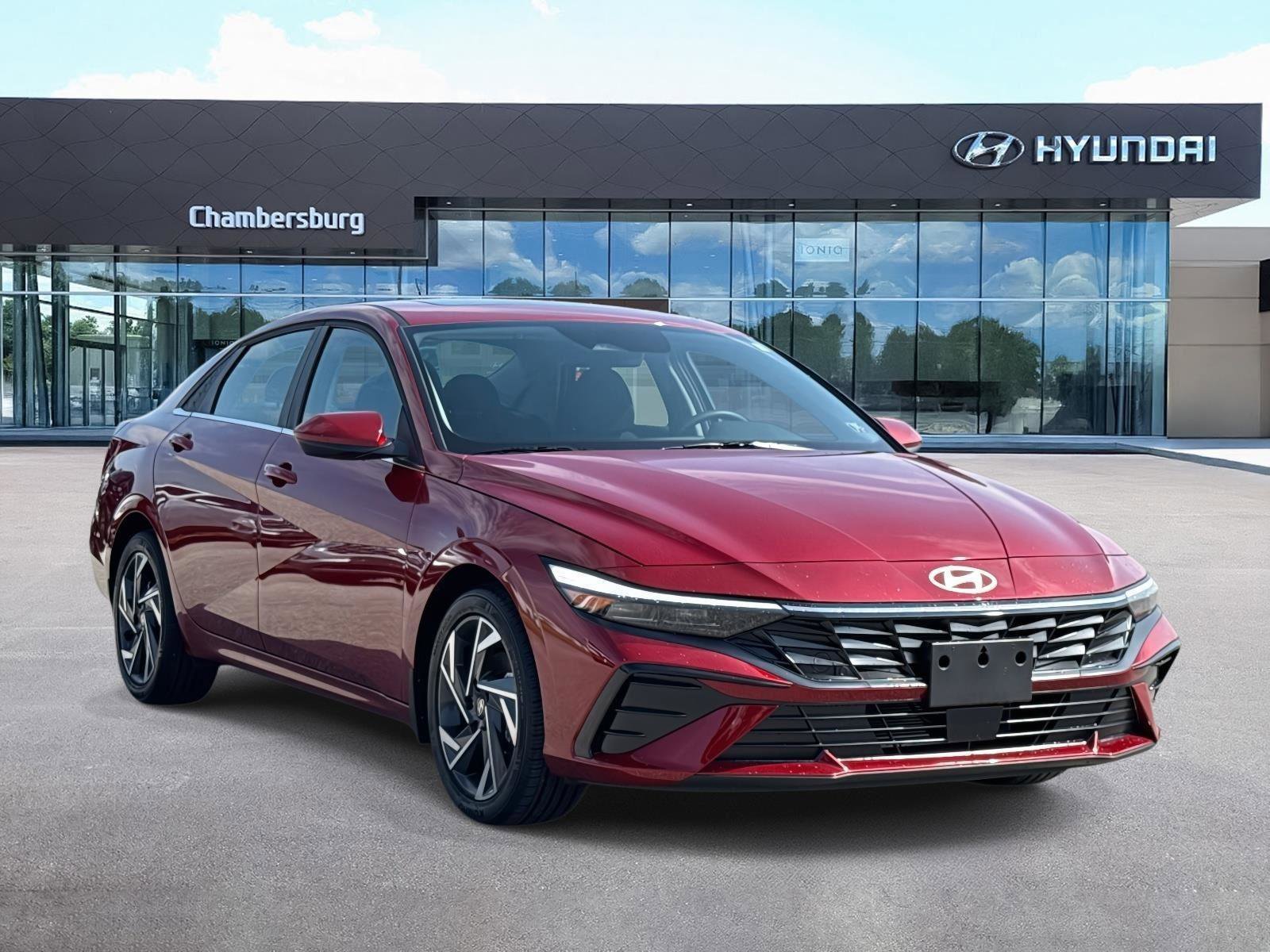 Certified 2025 Hyundai Elantra SEL w/ Cargo Package