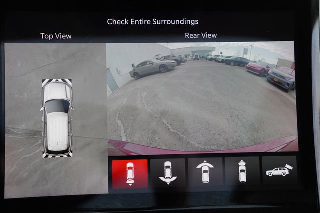 Certified 2022 Jeep Grand Cherokee Limited w/ Luxury Tech Group II image 38