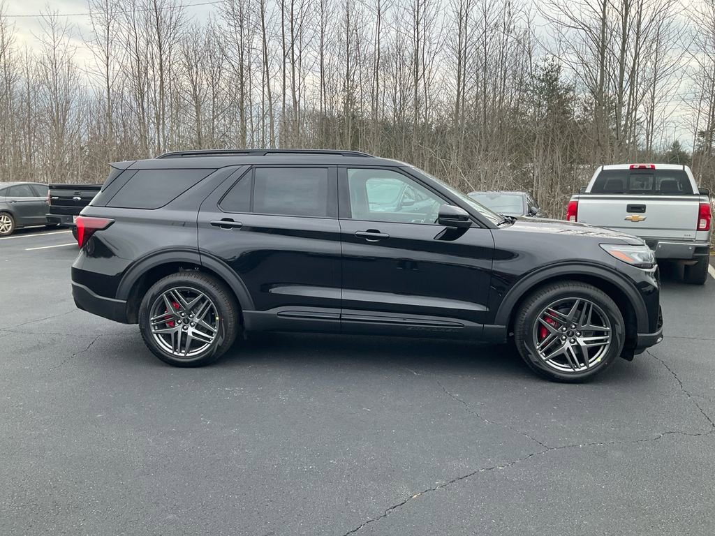 New 2026 Ford Explorer ST w/ Sun And Sound Package image 4