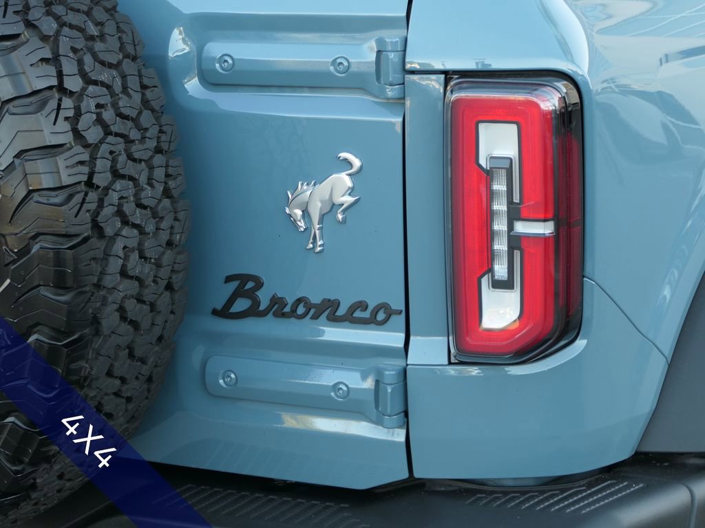 Used 2023 Ford Bronco Badlands image 5
