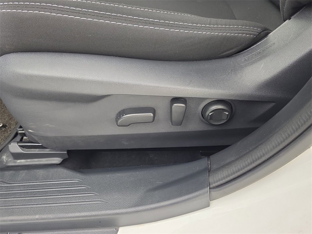 Used 2025 Subaru Outback Premium image 17