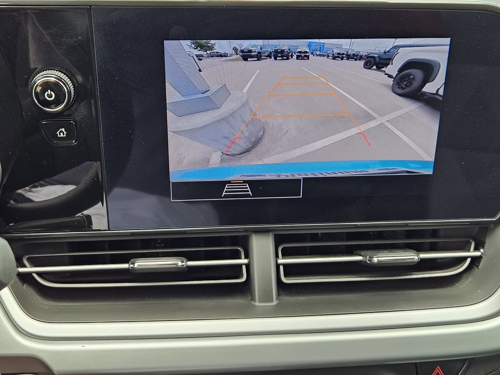 Certified 2025 Chevrolet Trax LS FWD image 20