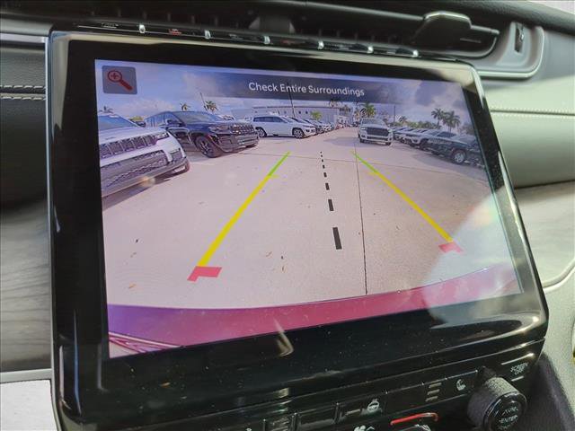 New 2025 Jeep Grand Cherokee L Limited w/ Black Appearance Package image 13