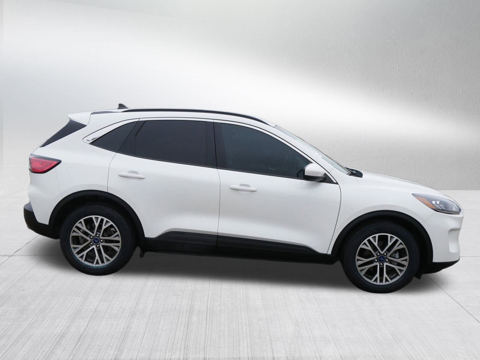 Certified 2022 Ford Escape SEL image 8